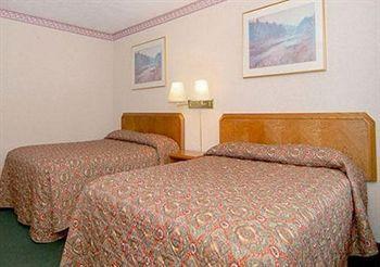 Budget Inn New Cumberland-Harrisburg-Hershey-York Екстер'єр фото